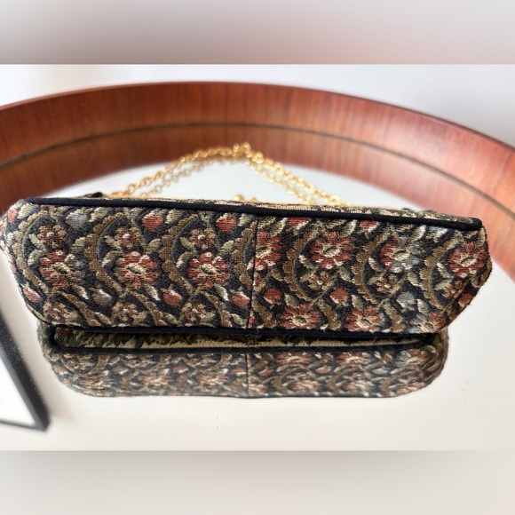 Vintage Elegant Tapestry Clutch with Gold Accents 50s / 60s - Picture 7 of 7